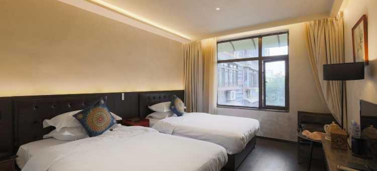 Qintai Tibetan Culture Boutique Hotel Chengdu Exterior photo